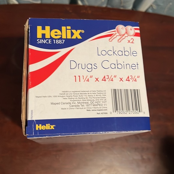 NWT Heimish Lockable Drugs Cabinet! - Picture 8 of 8